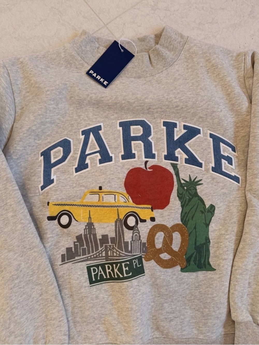 Parke Women's Grey mock Sweatshirt w Multi-Color NYC Motif NEW from pop up l/xl